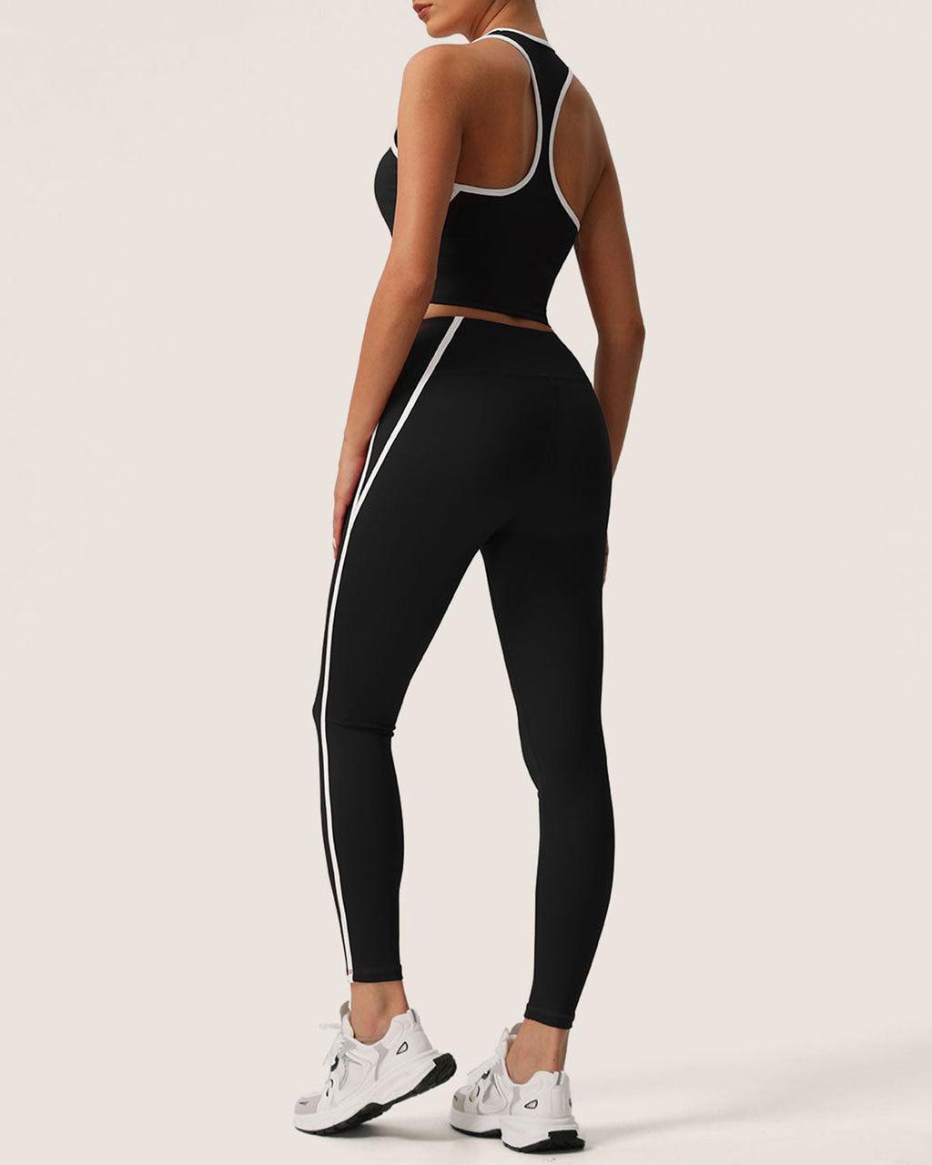 Black Scoop Neck Yoga Tank Top - Light Support
