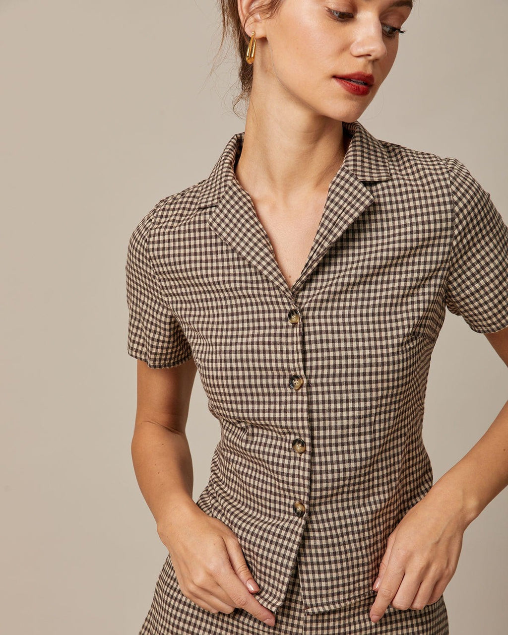 The Brown Lapel Gingham Short Sleeve Blouse