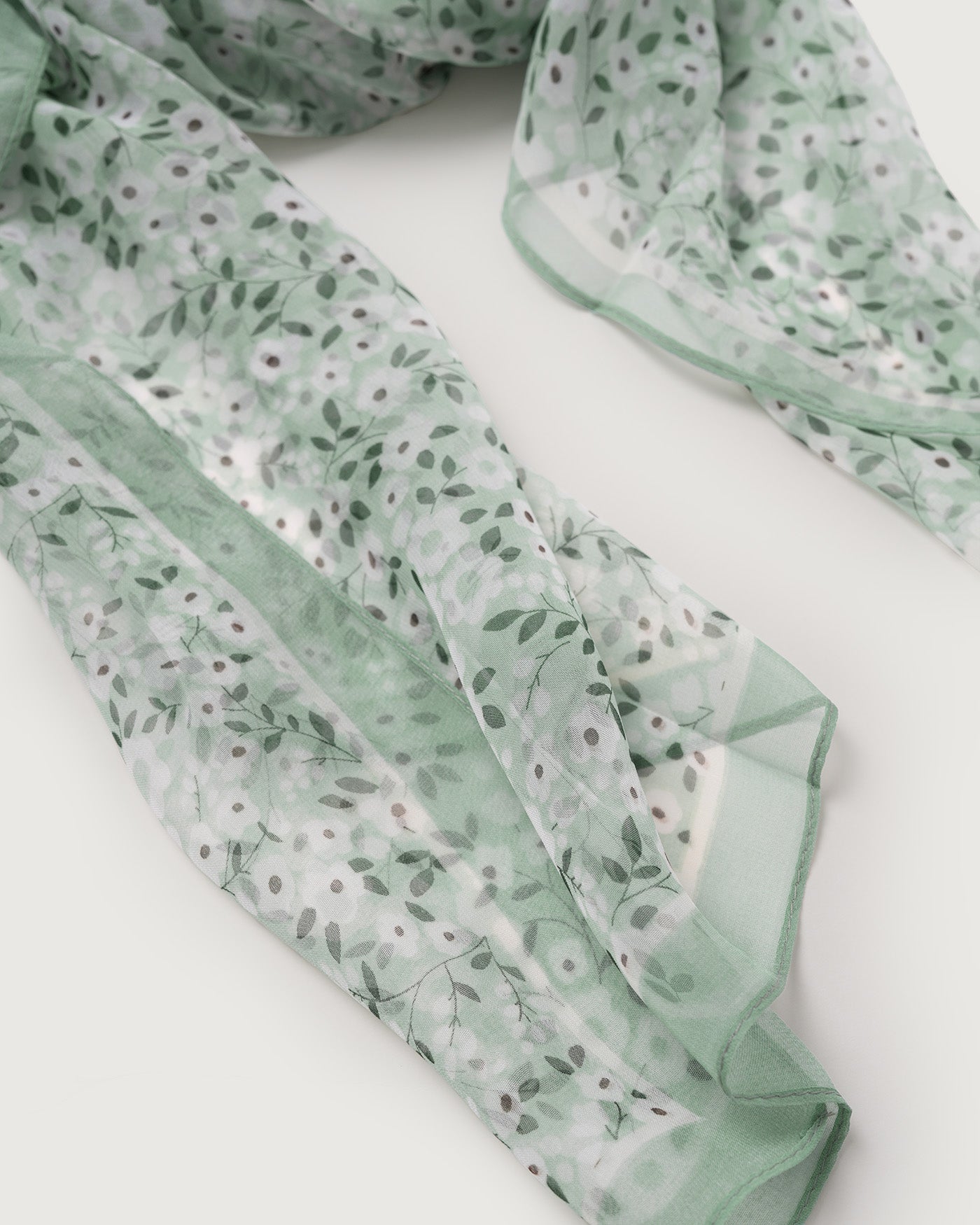 Green Scarve