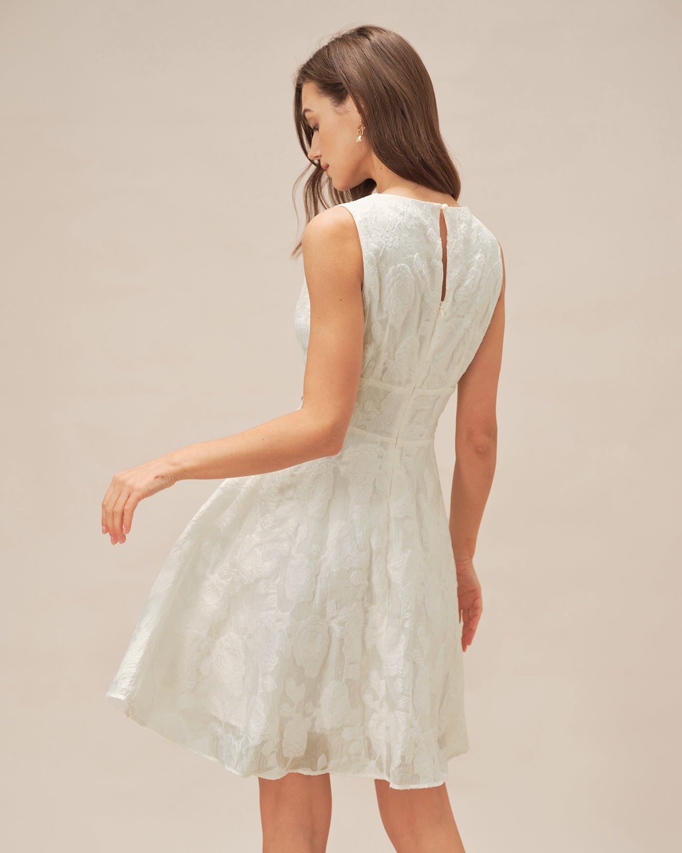 White Round Neck Jacquard Mini Dress